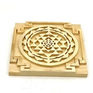 pratishthit Shreeparni Shri Yantra Wooden Material which Godess Lakshmiji Likes